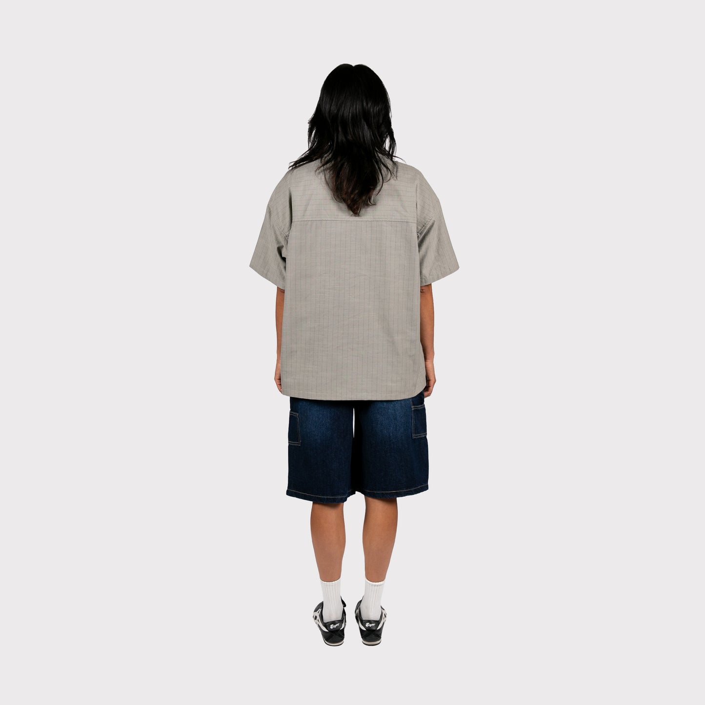 BE STILL USHER SHIRT - GRAY